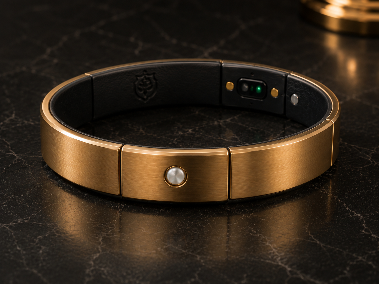 J.E.N. AVANT Him sensory wearable
